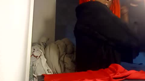 Alexismerton online show from January 4, 2025, 1:21 pm