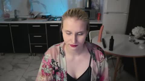 Snapshot of mertyxxx chatting on February 25, 2026, 10:30 pm Merty online show from February 25, 2026, 10:30 pm