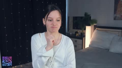 Snapshot of meryldell chatting on March 3, 2025, 7:54 am Lollita online show from March 3, 2025, 7:54 am