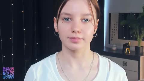 Snapshot of meryldell chatting on March 3, 2025, 11:00 am Lollita online show from March 3, 2025, 11:00 am