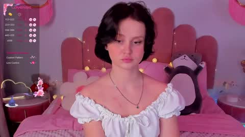 Snapshot of merylew chatting on January 24, 2025, 10:11 am Anna online show from January 24, 2025, 10:11 am