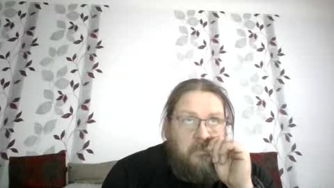 Snapshot of metallbuddy chatting on December 21, 2025, 11:50 am ask me online show from December 21, 2025, 11:50 am