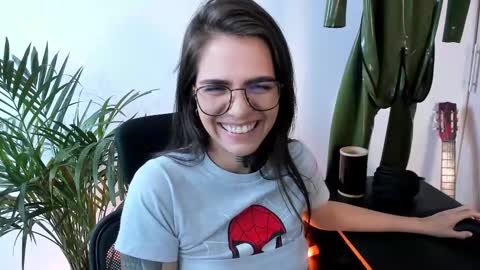 Meurif online show from September 18, 2025, 2:52 pm