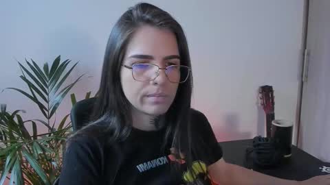 Snapshot of meurief chatting on January 7, 2026, 3:25 pm Meurif online show from January 7, 2026, 3:25 pm