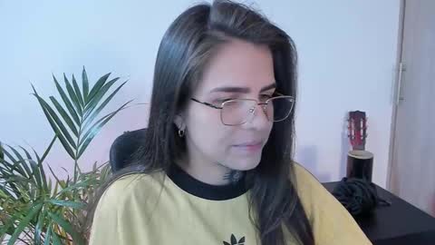 Snapshot of meurief chatting on February 2, 2026, 5:00 pm Meurif online show from February 2, 2026, 5:00 pm