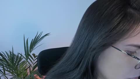 Snapshot of meurief chatting on March 5, 2026, 2:07 am Meurif online show from March 5, 2026, 2:07 am