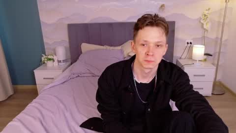 MEVERIK OUSHEN online show from April 3, 2026, 12:14 pm