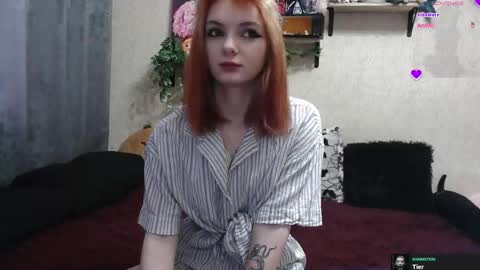 Snapshot of mevis_li chatting on November 18, 2025, 3:12 am Mavis online show from November 18, 2025, 3:12 am