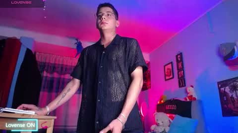 Jhon online show from November 14, 2025, 3:49 am