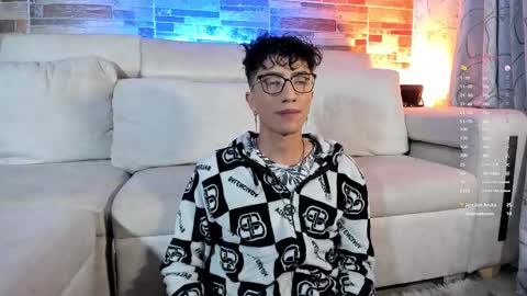 Snapshot of mhatias_ chatting on February 6, 2026, 4:50 am MATHIAS online show from February 6, 2026, 4:50 am