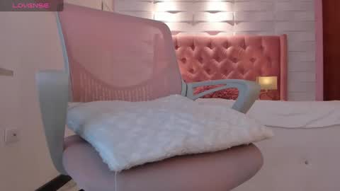 Snapshot of mhellissaw chatting on February 27, 2025, 7:12 am melissa online show from February 27, 2025, 7:12 am