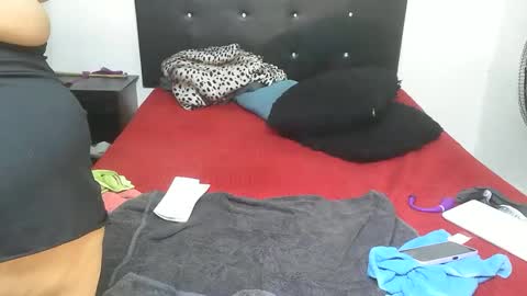 Snapshot of mhia1972 chatting on February 10, 2026, 5:06 pm mhia1972 online show from February 10, 2026, 5:06 pm