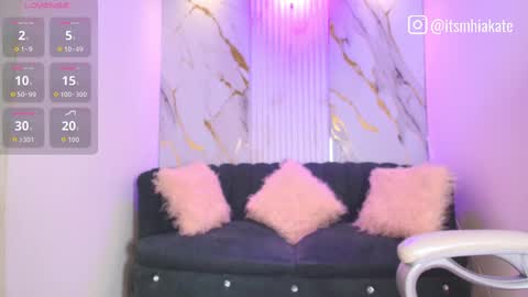 Snapshot of mhia_kate chatting on October 3, 2025, 12:02 pm Mhia Kate online show from October 3, 2025, 12:02 pm