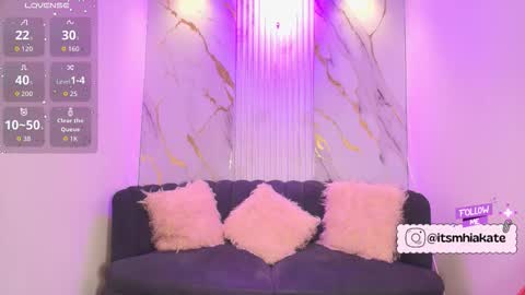 Mhia Kate online show from November 26, 2025, 12:06 pm