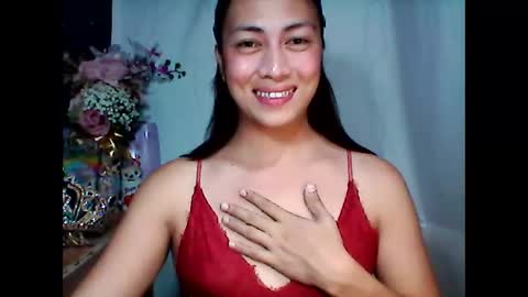 Mia online show from December 1, 2025, 2:44 pm