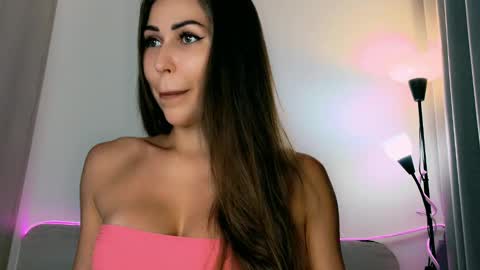 Snapshot of mia4sin chatting on March 7, 2025, 7:41 am Mia Martskaya online show from March 7, 2025, 7:41 am