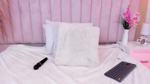 Snapshot of mia__bailey_ chatting on July 15, 2026, 9:31 pm mia__bailey_ online show from July 15, 2026, 9:31 pm