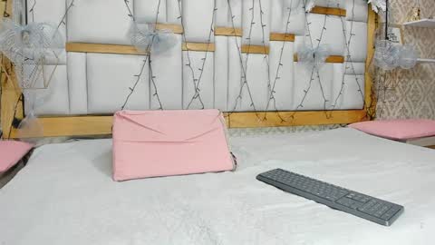 Snapshot of mia__megan chatting on January 10, 2025, 11:54 am mia__megan online show from January 10, 2025, 11:54 am