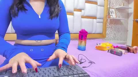 Snapshot of mia__megan chatting on February 24, 2025, 11:54 am mia__megan online show from February 24, 2025, 11:54 am