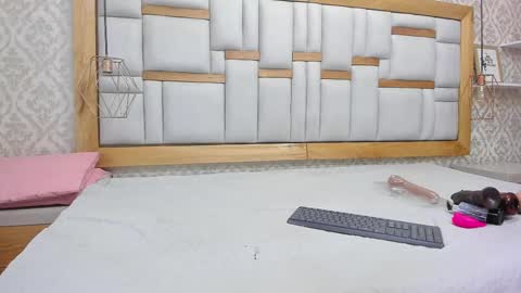 Snapshot of mia__megan chatting on March 8, 2025, 11:58 am mia__megan online show from March 8, 2025, 11:58 am