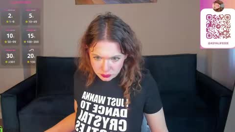 Snapshot of mia__miler chatting on May 24, 2026, 1:10 am mia online show from May 24, 2026, 1:10 am