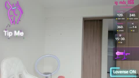 Mia adams  online show from February 8, 2025, 9:36 pm