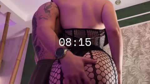 Andre and Mia online show from November 24, 2025, 6:35 am