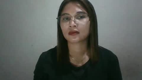 Snapshot of mia_bella04 chatting on February 24, 2025, 2:40 am mia_bella04 online show from February 24, 2025, 2:40 am