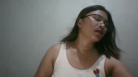 Snapshot of mia_bella04 chatting on February 27, 2025, 2:21 am mia_bella04 online show from February 27, 2025, 2:21 am