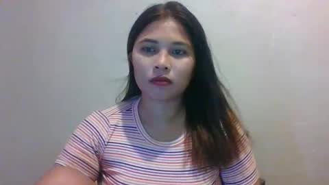 Snapshot of mia_bella04 chatting on November 1, 2025, 2:13 am mia_bella04 online show from November 1, 2025, 2:13 am
