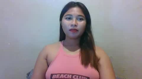 Snapshot of mia_bella04 chatting on December 15, 2025, 12:37 am mia_bella04 online show from December 15, 2025, 12:37 am