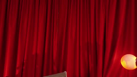 Snapshot of mia_benett_ chatting on April 23, 2026, 5:37 pm Mia Benett online show from April 23, 2026, 5:37 pm
