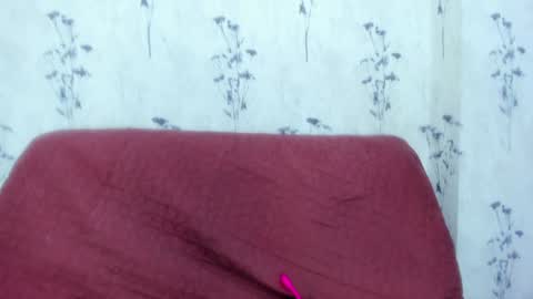 Mia  online show from January 28, 2025, 3:04 pm