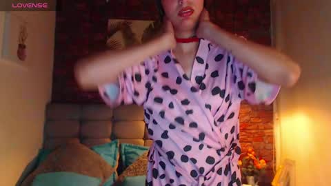 Snapshot of mia_collens_ chatting on January 6, 2025, 1:42 am MIA online show from January 6, 2025, 1:42 am