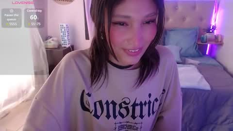 Snapshot of mia_collens_ chatting on January 11, 2025, 9:46 pm MIA online show from January 11, 2025, 9:46 pm