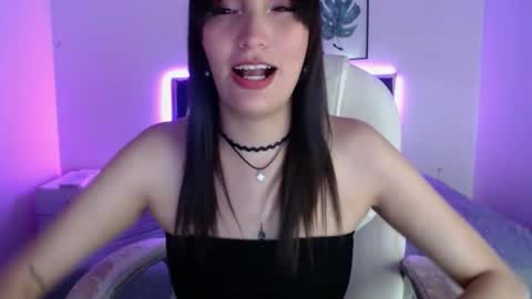 Snapshot of mia_collens_ chatting on November 21, 2025, 1:37 am MIA online show from November 21, 2025, 1:37 am