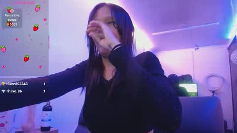 Snapshot of mia_collens_ chatting on March 6, 2026, 2:52 am MIA online show from March 6, 2026, 2:52 am