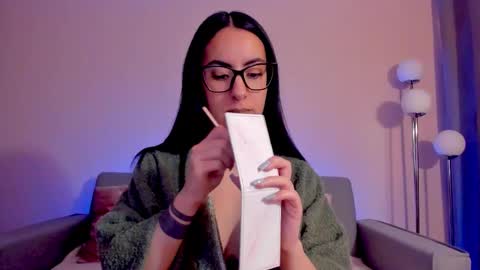 Sarah Luna online show from March 22, 2026, 11:24 am