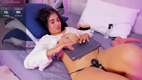 Snapshot of mia_dolls18 chatting on April 11, 2026, 7:45 am MIA help me get to 25 hands up online show from April 11, 2026, 7:45 am