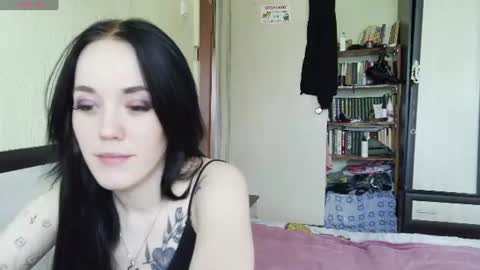 Mia and Jenny online show from August 3, 2026, 10:10 am