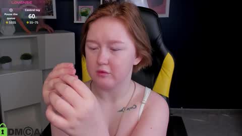 Snapshot of mia_ferd chatting on November 8, 2025, 3:18 am Mia online show from November 8, 2025, 3:18 am