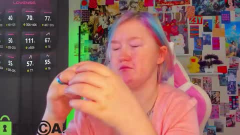 Snapshot of mia_ferd chatting on January 14, 2026, 3:01 am Mia online show from January 14, 2026, 3:01 am