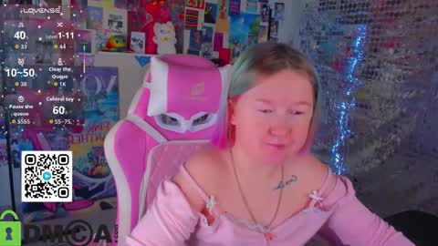 Snapshot of mia_ferd chatting on February 9, 2026, 6:06 am Mia online show from February 9, 2026, 6:06 am