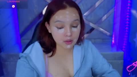 Snapshot of mia_foster_t chatting on May 25, 2026, 1:06 pm Mia online show from May 25, 2026, 1:06 pm