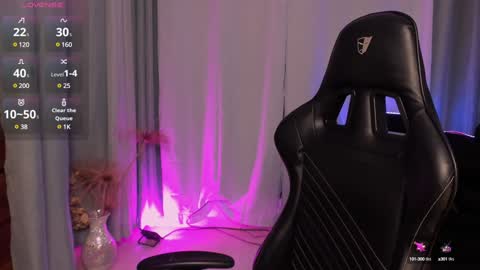 Mia online show from January 4, 2025, 2:46 pm