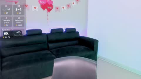 Mia online show from February 24, 2025, 12:59 pm