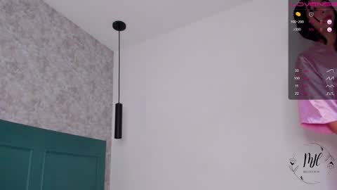 Snapshot of mia_holson chatting on December 5, 2024, 11:38 am I am Mia online show from December 5, 2024, 11:38 am