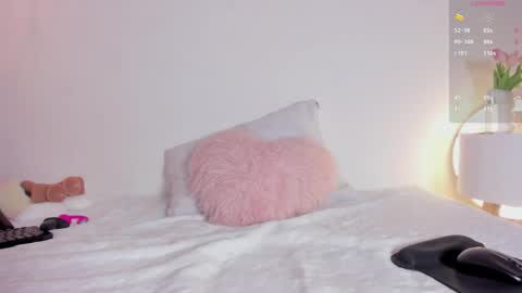  I am Mia  online show from April 9, 2026, 12:10 pm