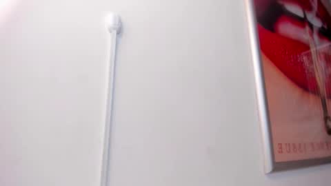 Val  online show from December 3, 2025, 12:03 pm