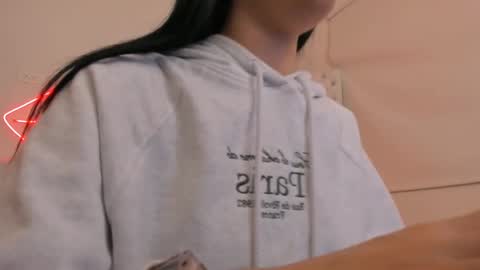    online show from February 7, 2025, 12:17 pm